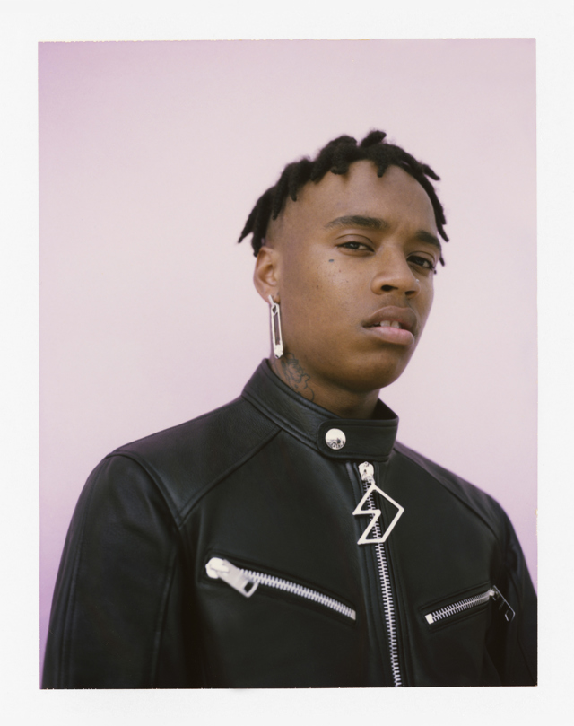 Versus AW17 & SS18 - 1